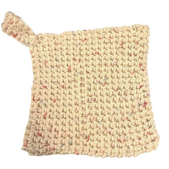 The Unbranded Brand Other - Handmade Speckled Cream Thermal Stitch Crocheted Pot Holder Hot Pad Trivet